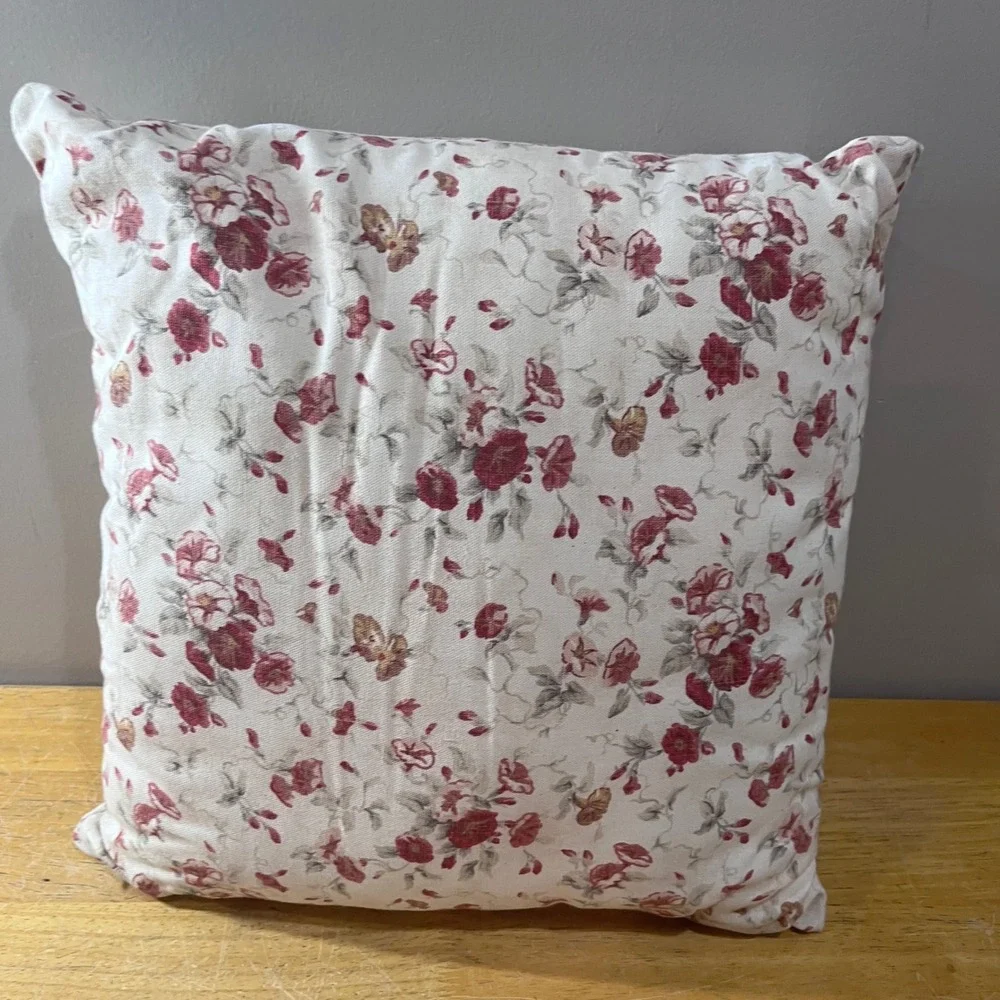 Vtg Waverly Norfolk Rose Floral Throw Pillow Red Cream 16x16 Square Cottagecore